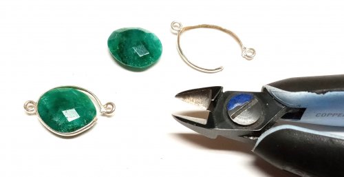 Judy Larson's Gemstone Chains Reimagined - , Contemporary Wire Jewelry, Butane Torch, Soldering, Solder, cutting off a bezel